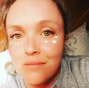 Meet your Posher, Monique